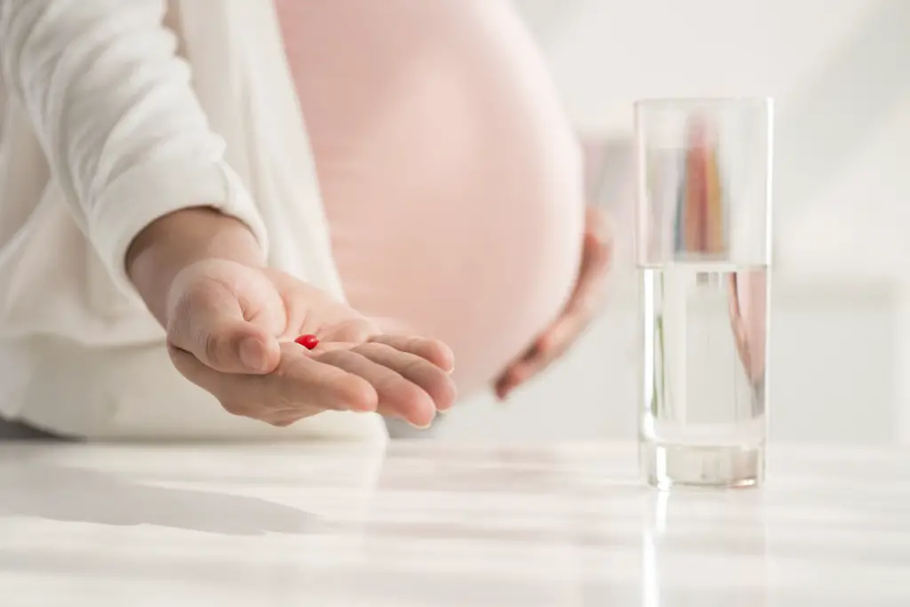 vitamins are essential during the pregnancy