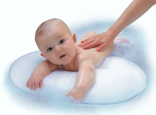Means for bathing a newborn 
